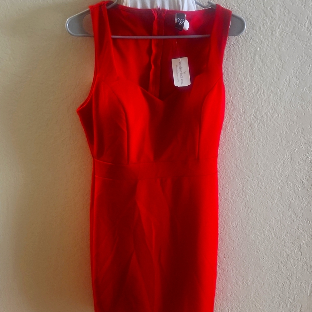Windsor Hot Red Mini Dress Size # LARGE (Medium) It says Large on tag though!
